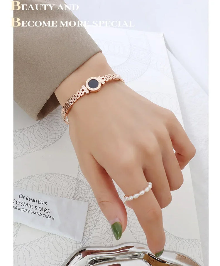 Woman Bijoux Gold Plated Surgical Steel Back To Rome Love Letter Bracelet Roman Numeral Bangle bangles  쥬얼리 팔찌 RkShop
